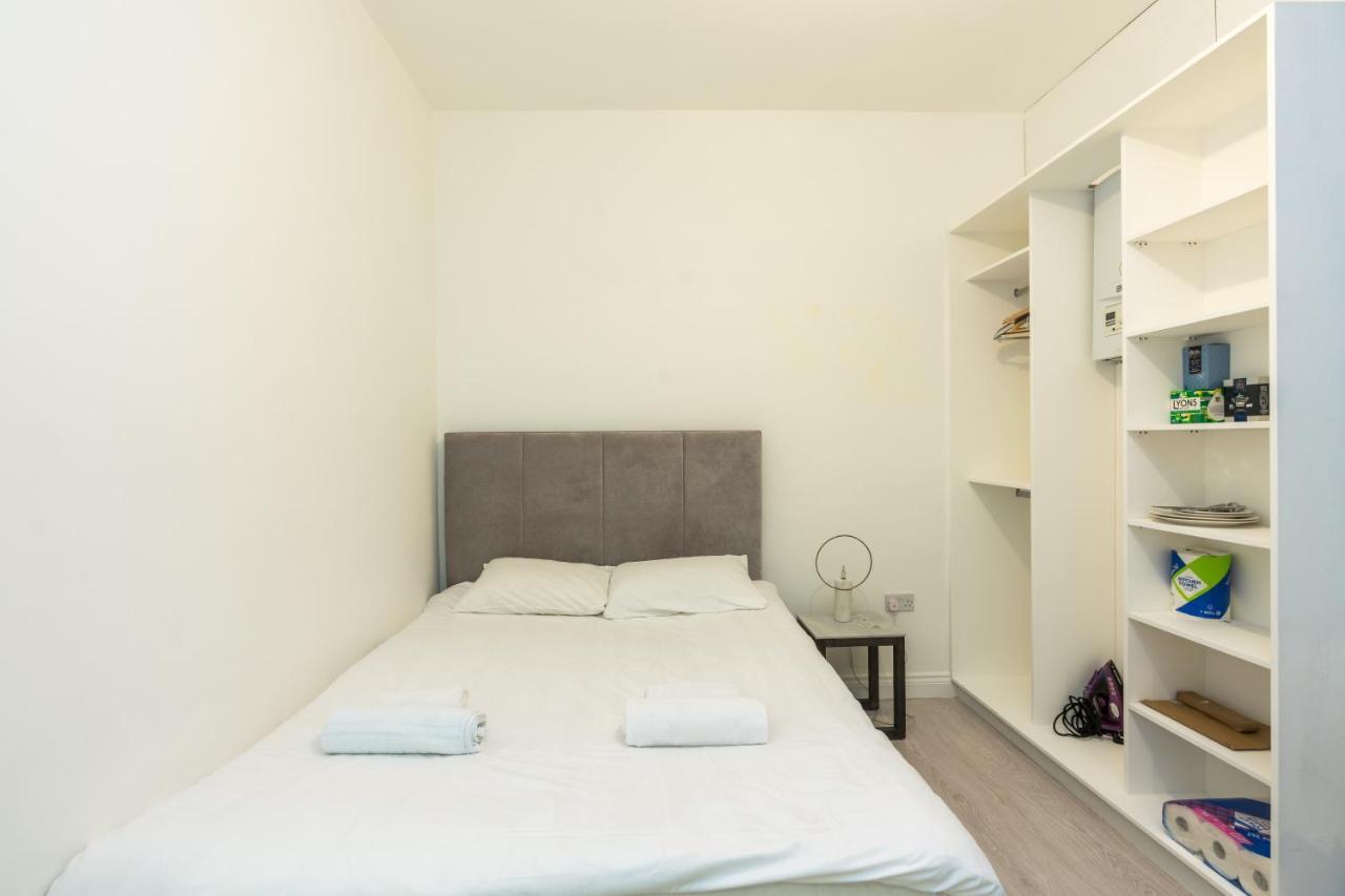 Chic & Cozy: South Kensington Studio Londen Buitenkant foto