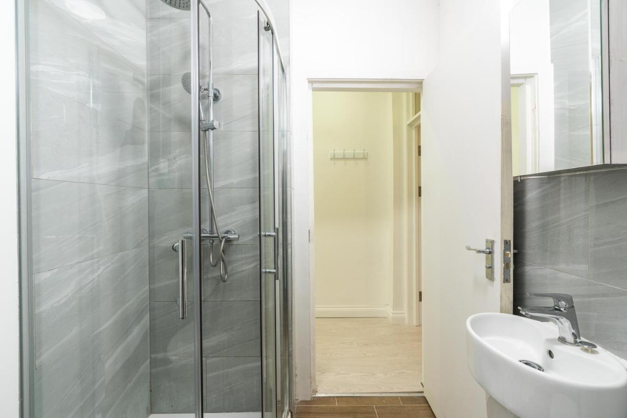 Chic & Cozy: South Kensington Studio Londen Buitenkant foto